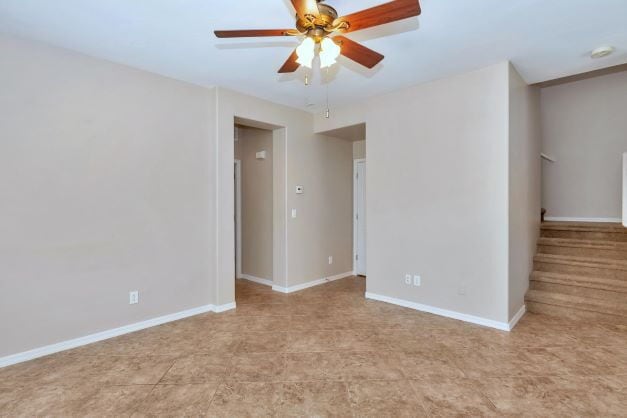 Building Photo - "Spacious 4-Bed Townhouse Oasis in Anthem – Modern Comfort Awaits!"