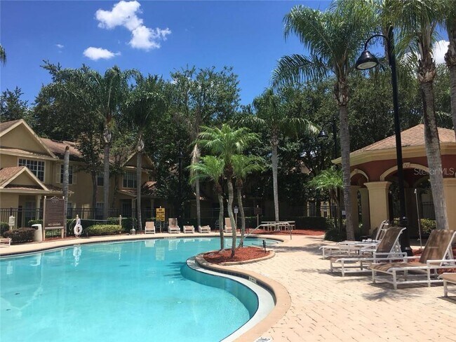 Building Photo - 842 Grand Regency Pointe
