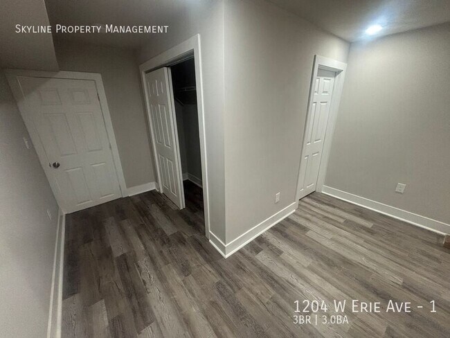 Building Photo - 1204 W Erie Ave