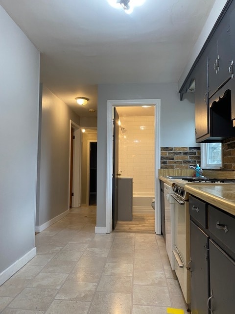 Building Photo - 9105 Main St