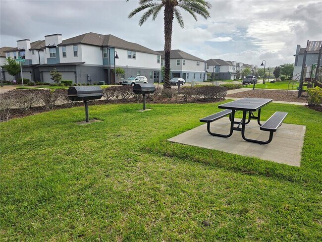 Building Photo - 2372 Shadowland Lp