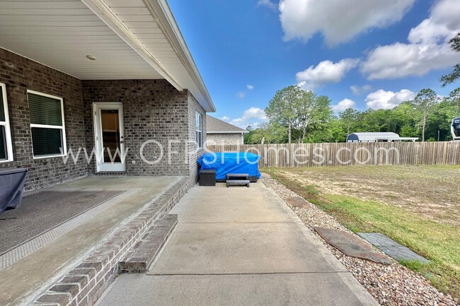 Building Photo - 8090 Silver Maple Dr