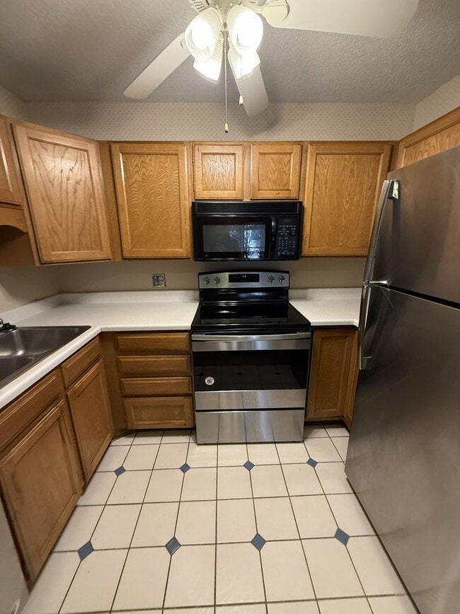 Building Photo - 13500_CORNELL