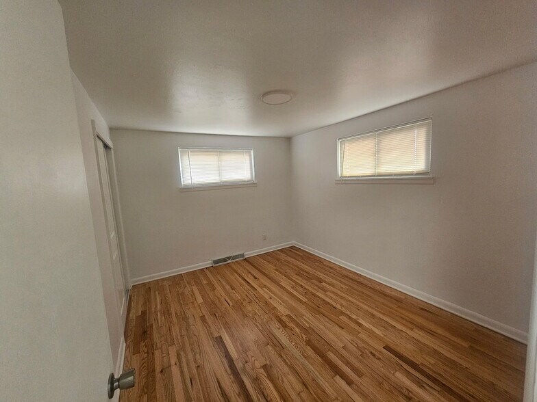 Building Photo - 10630 W 47th Pl