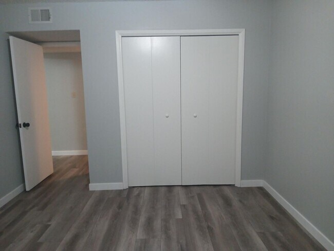 Building Photo - Desirable Two-Story Condo in the North East