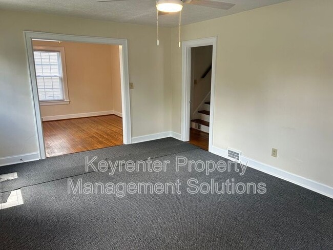 Building Photo - 129 Dupont Cir
