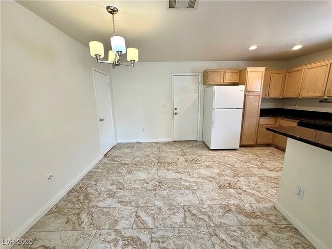 Building Photo - 5277 S Westwind Rd