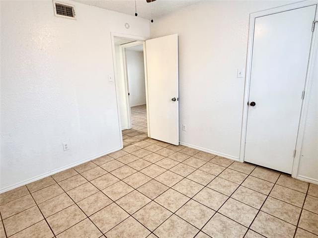 Building Photo - 3732 Hulen Park Cir