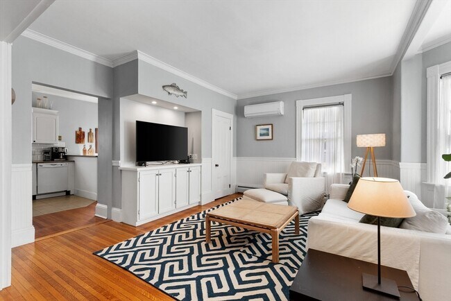 Building Photo - 11 Highland Ave