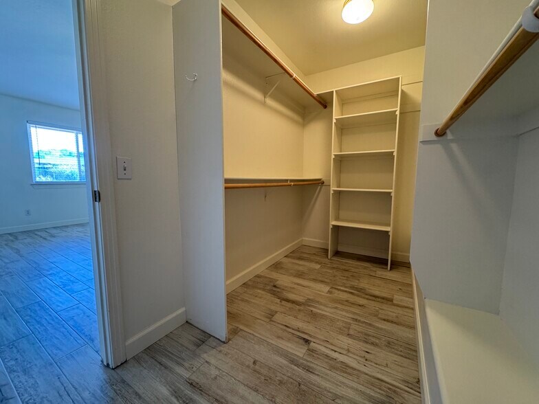 Building Photo - 16425 Chippewa Rd