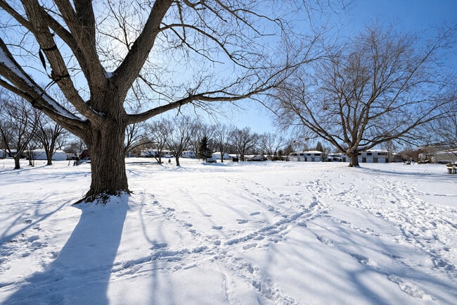 Building Photo - 1313 Wakeby Ln