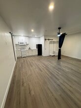 Building Photo - 13477 La Mesa Dr