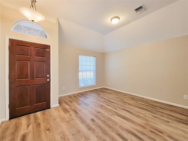 Building Photo - 12307 Shadowvista Dr