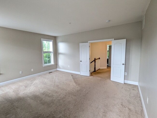 Building Photo - STUNNING Single Family Home in Brunswick C...