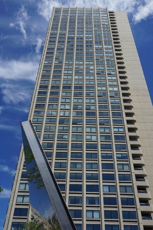 Building Photo - 85 E India Row