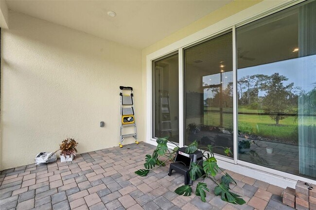Building Photo - 5989 Timberdale Ave