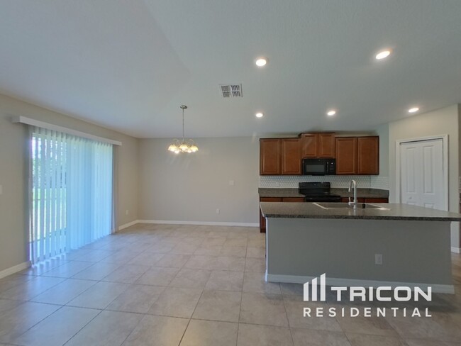 Building Photo - 17224 White Mangrove Dr