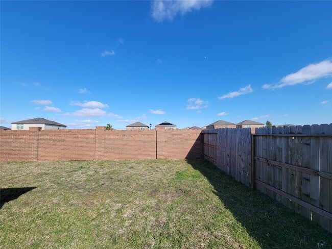 Building Photo - 8214 Leisure Pt Dr