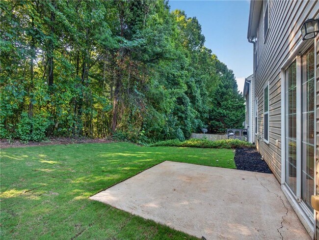 Building Photo - 2820 Mayfair Dr