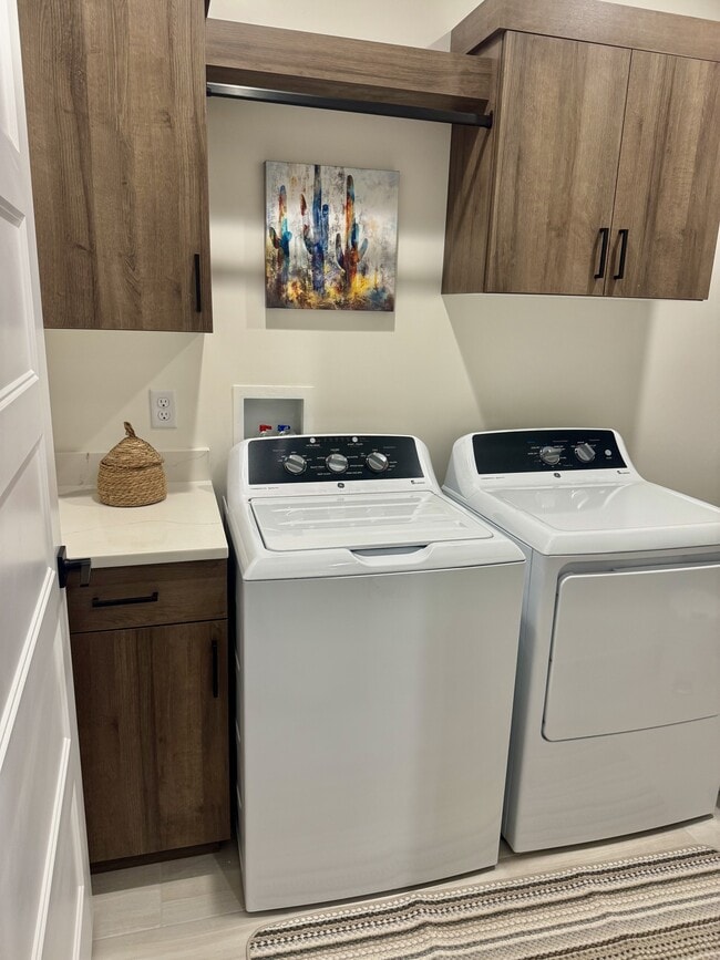 Building Photo - 4160 E 4160 S