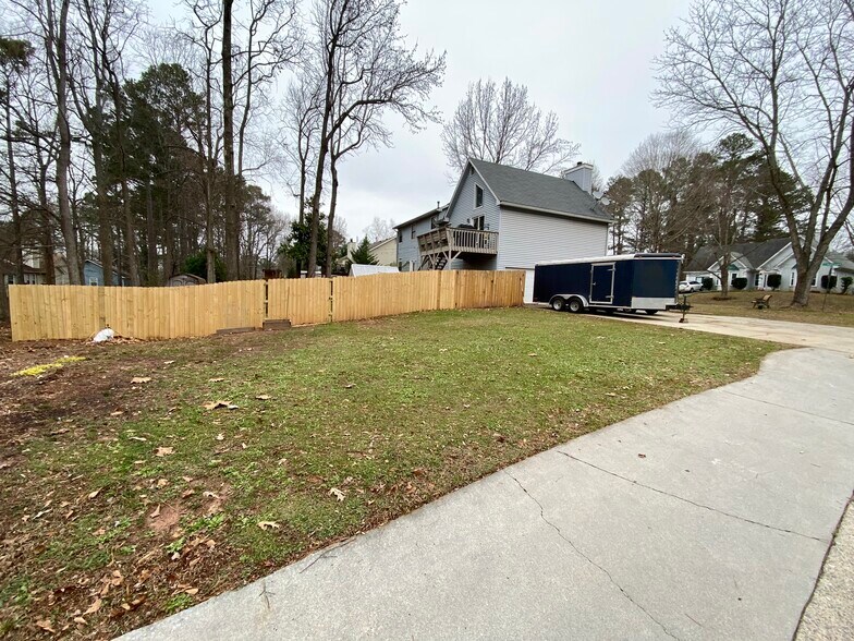 Building Photo - 1095 Mountain Springs Dr NW