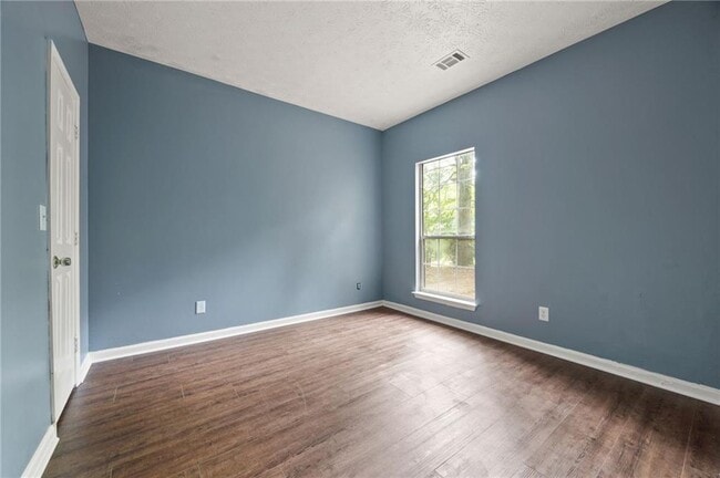 Building Photo - 4997 Wedgewood Pl