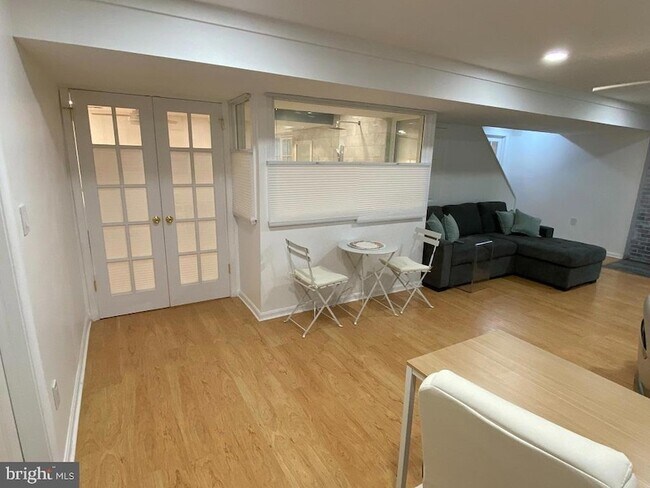 Building Photo - 14480 Woodstar Ct