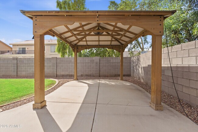 Building Photo - 4248 S Mariposa Dr