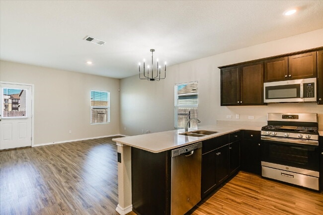 Building Photo - 108 Akela Wy