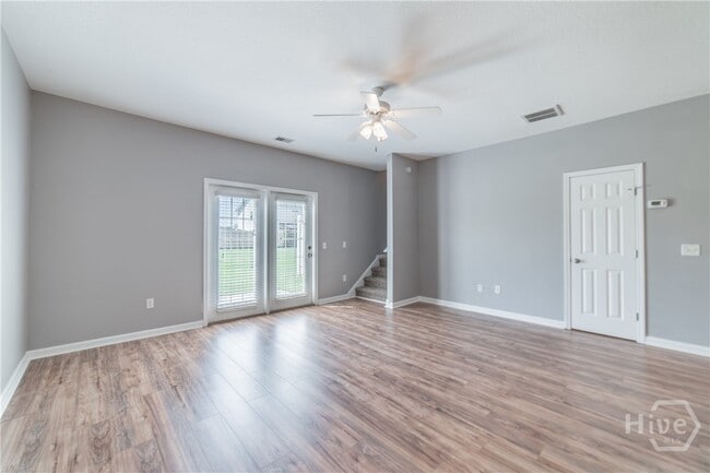 Building Photo - 580 Canyon Oak Loop