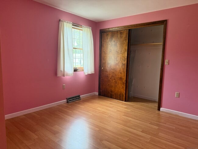 Building Photo - 56 Wedgewood Dr