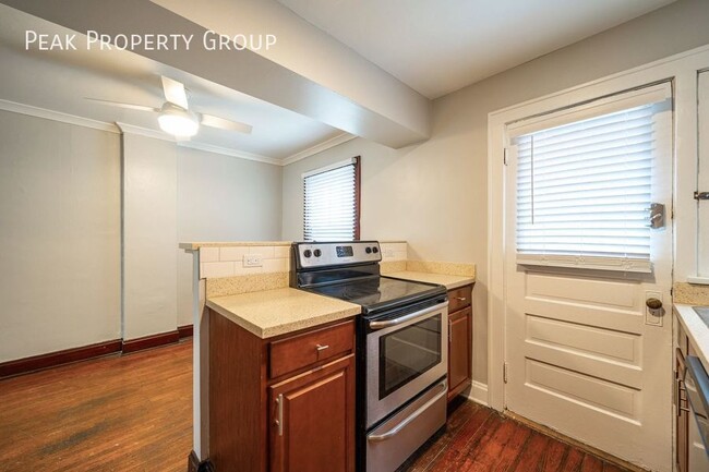 Building Photo - Available Now! Newly Renovated 2 Bedroom T...