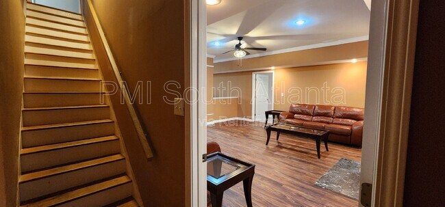 Building Photo - 4284 Cedar Lake Cove