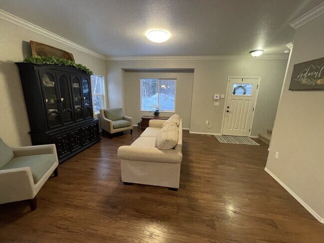 Building Photo - 2606 S Red Birch Dr