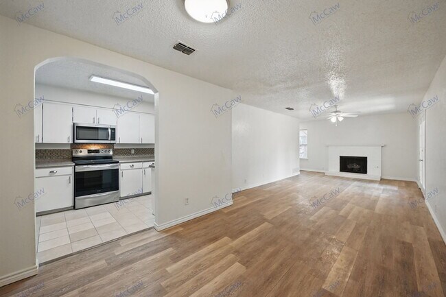 Building Photo - 4302 Segura Ct N