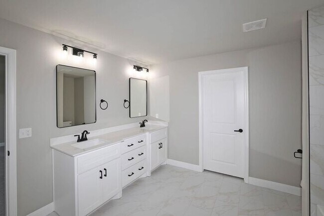 Building Photo - 4709 Scotty Dr