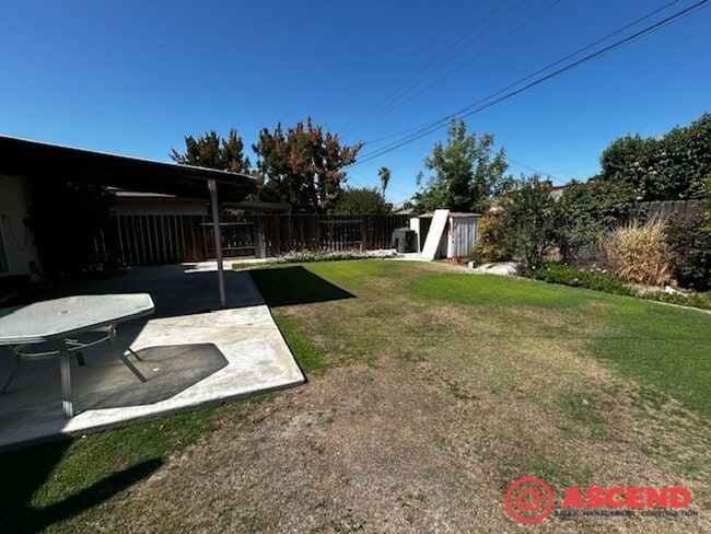 Building Photo - Lovely Home In Wasco!