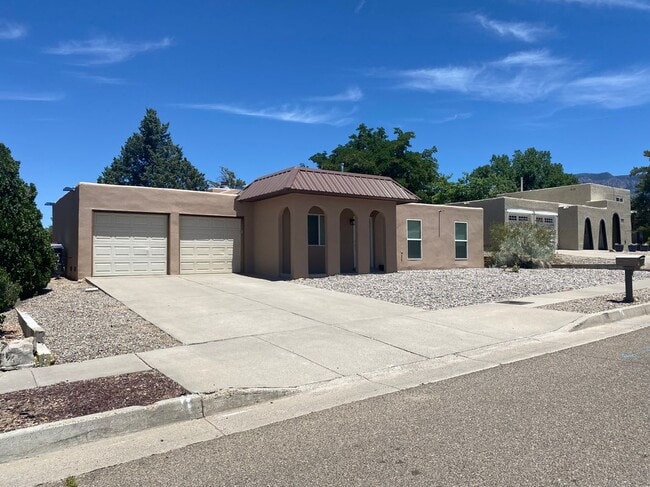 Building Photo - 10501 Delicado Pl NE