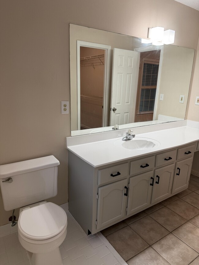 Building Photo - 6893 Snyder Rd