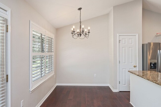 Building Photo - Updated Home in Bluewater Bay!
