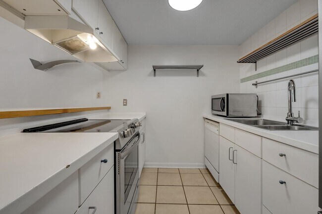 Building Photo - 2471 Talco Hills Dr