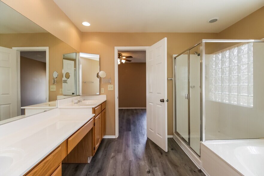 Building Photo - 23837 N 41st Ave