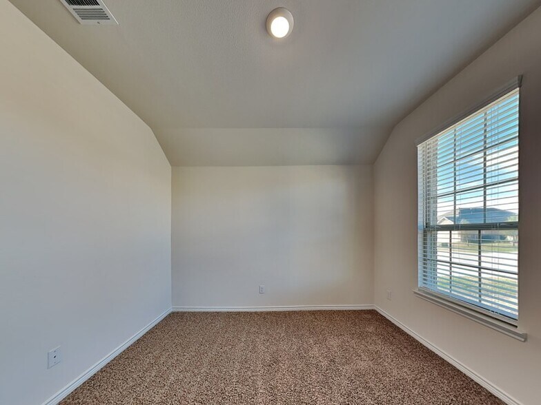 Building Photo - 148 Whitetail Wy