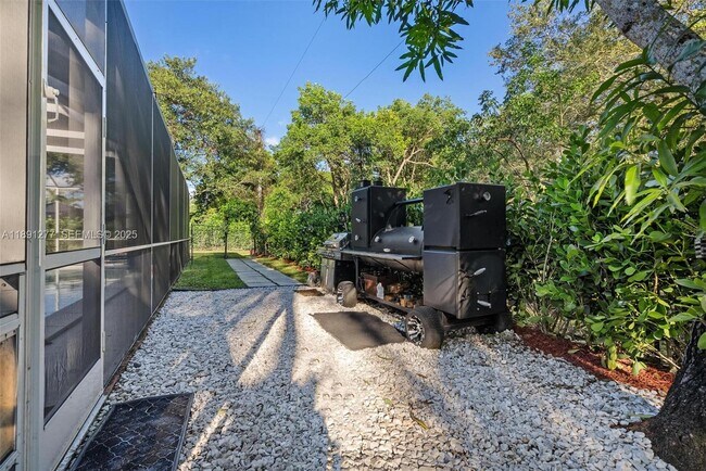 Building Photo - 7705 SW 171st Terrace