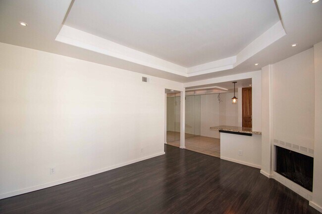 Building Photo - Updated North Park 2 Bedroom Home With Garage and In Unit W/D