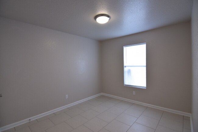 Building Photo - 4507 Hank Dr