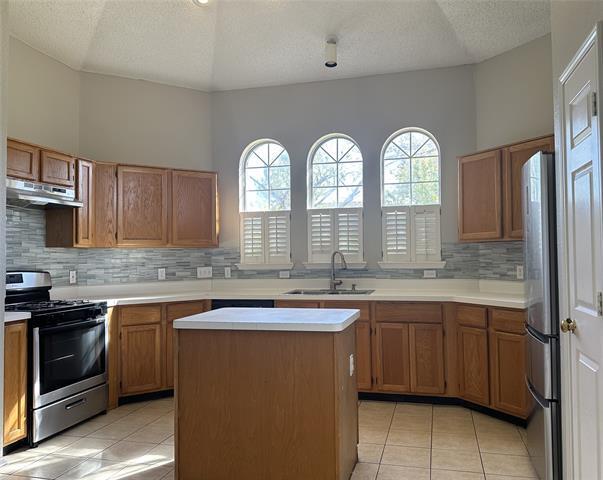 Building Photo - 2017 Birch Bend