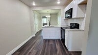 Building Photo - 4205 5th Ave