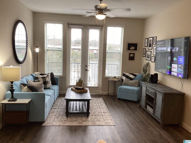 Building Photo - 2402 Lane Parke Ct