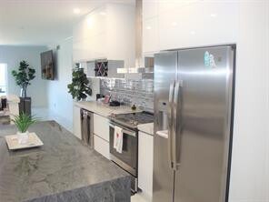 Building Photo - 1500 S Ocean Blvd